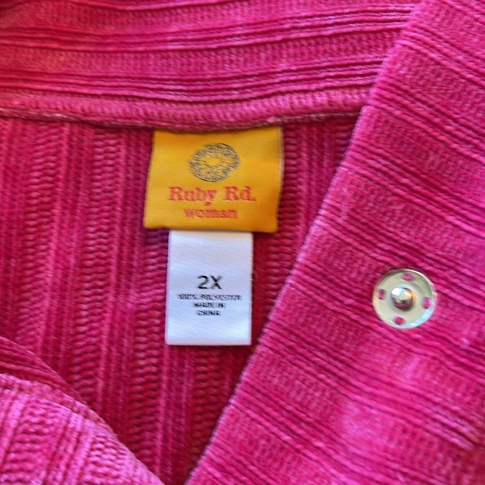 Ruby Rd. - Pink Ribbed Velour-look sweater top - Silver Snaps - Size 2X - Picture 4 of 5